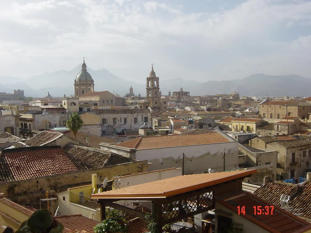 Bed and Breakfast Rosella Bianchi Palermo Italia